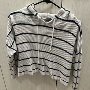Black and white stripped ribbed cropped sweater